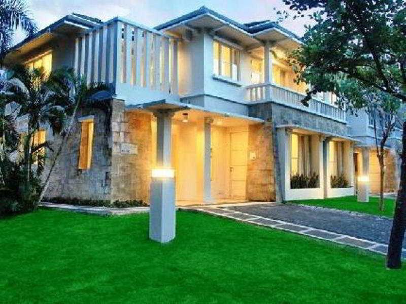 Ciputra Golf, Club & Hotel Surabaya Dış mekan fotoğraf