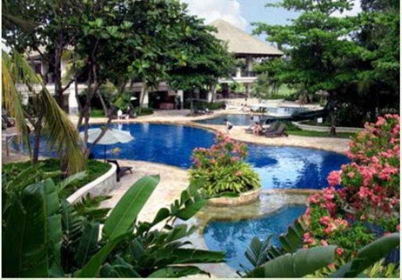 Ciputra Golf, Club & Hotel Surabaya Dış mekan fotoğraf