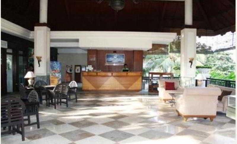 Ciputra Golf, Club & Hotel Surabaya İç mekan fotoğraf