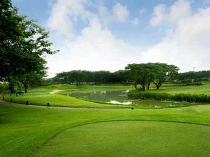 Ciputra Golf, Club & Hotel Surabaya Dış mekan fotoğraf
